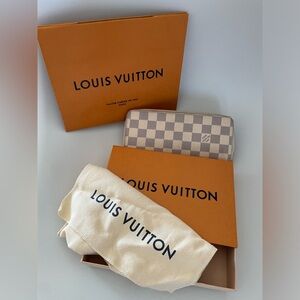 Auth Louis Vuitton Clemence Wallet damier Azur